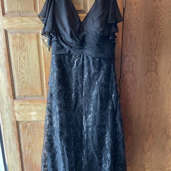 Black Formal Plus 28W Sparkly Sequin Lace  Dress Long Pleated V-Neck - Picture 2 of 5